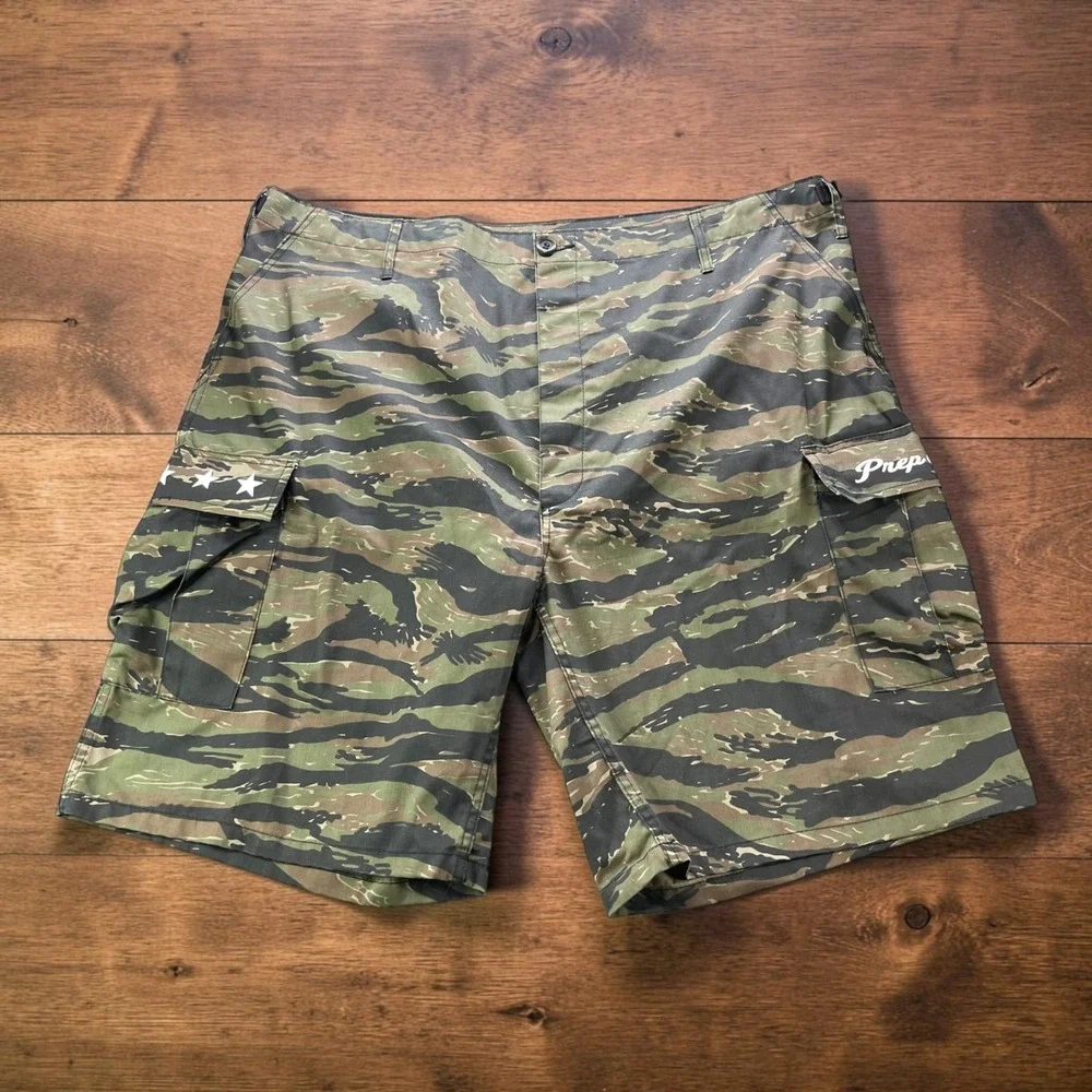 Prep Coterie Varsity Hunting Team Tiger Stripe Cutoff Camo Cargo Shorts Mens 46